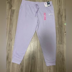 Champion Lavender Women’s sweatpants size XXL, NWT